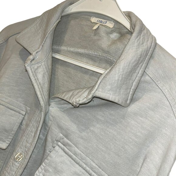 Leallo Italy light gray double placard shacket top XS - Picture 2 of 4